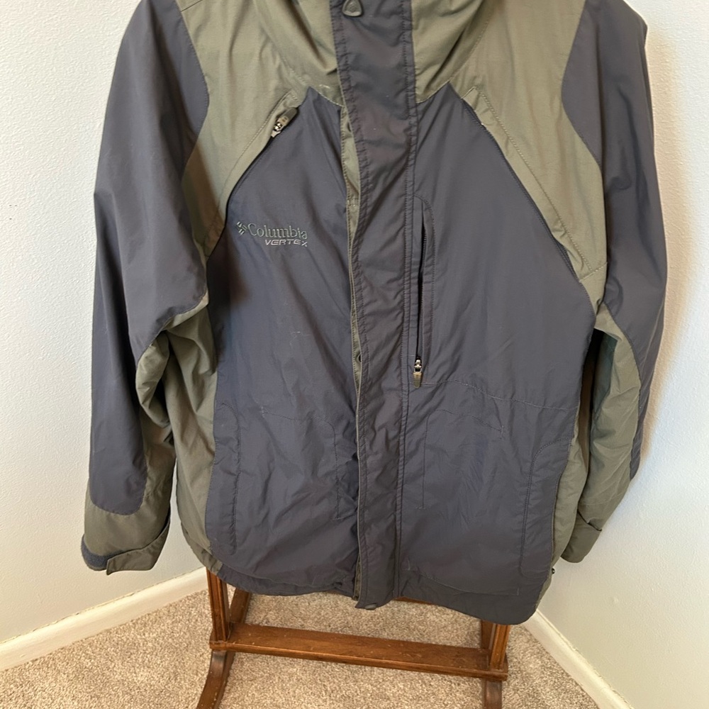 Columbia Men's Performance Jacket - Charcoal and Olive